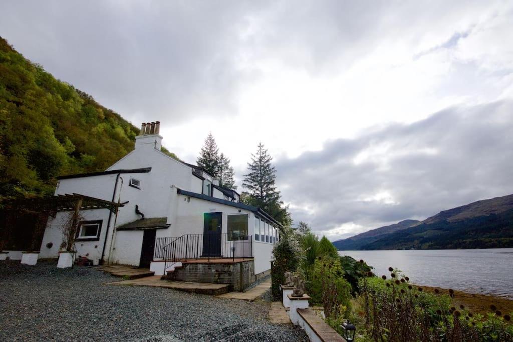 Rossmay House - 4 Bedroom Scottish Villa With Waterfront / Mountain Views Arrochar Esterno foto
