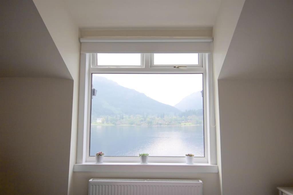 Rossmay House - 4 Bedroom Scottish Villa With Waterfront / Mountain Views Arrochar Esterno foto