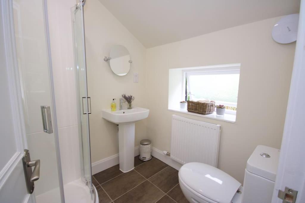 Rossmay House - 4 Bedroom Scottish Villa With Waterfront / Mountain Views Arrochar Esterno foto